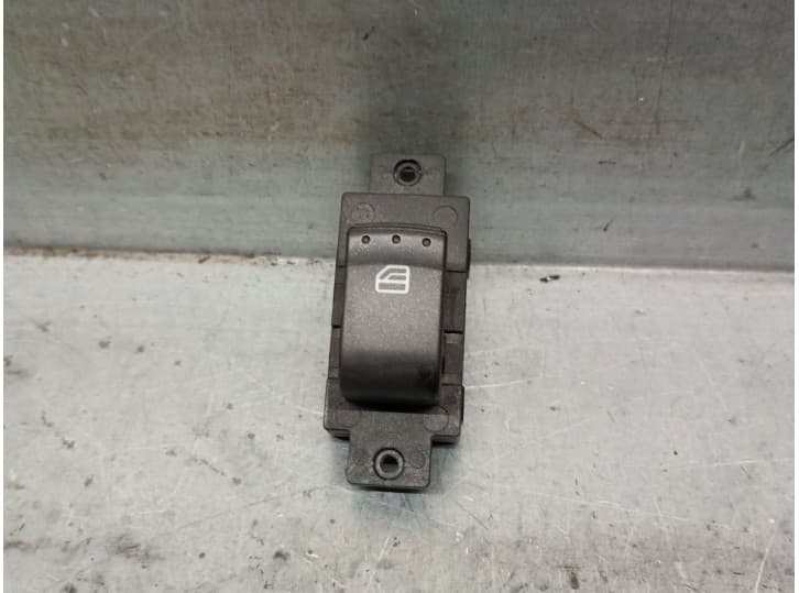 Recambio de mando elevalunas trasero izquierdo para ssangyong korando (ck) 2.0 e-xdi referencia OEM IAM 8582034000HDV 8582034000