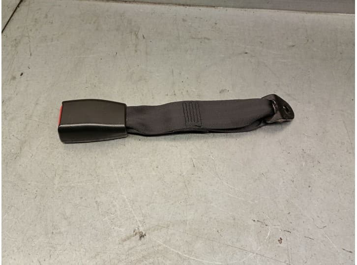Recambio de enganche cinturon trasero izquierdo para ssangyong korando (ck) 2.0 e-xdi referencia OEM IAM 7565034000LBA 756503400