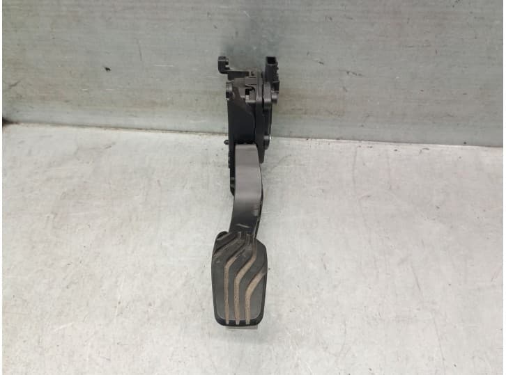 Recambio de potenciometro pedal para renault 5 e-tech electric p01 /rbe / a1bea1a50000 referencia OEM IAM 180108467R