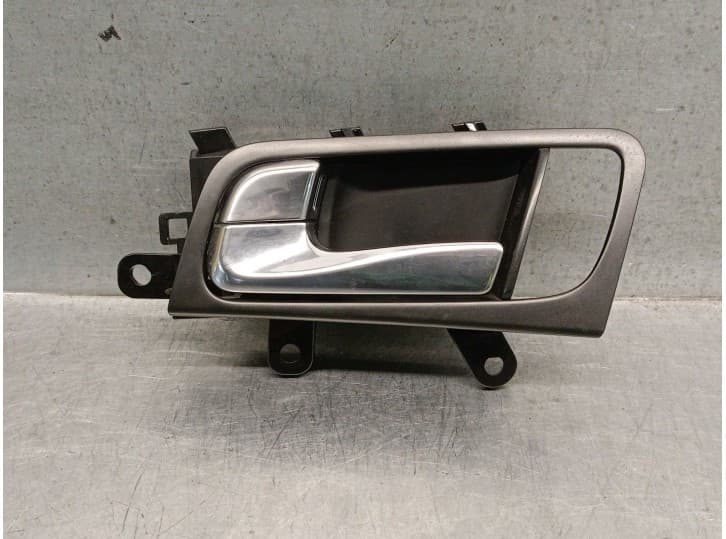 Recambio de maneta interior delantera izquierda para kia optima (fsgds6b) 1.7 crdi referencia OEM IAM 826102T510 826102T510