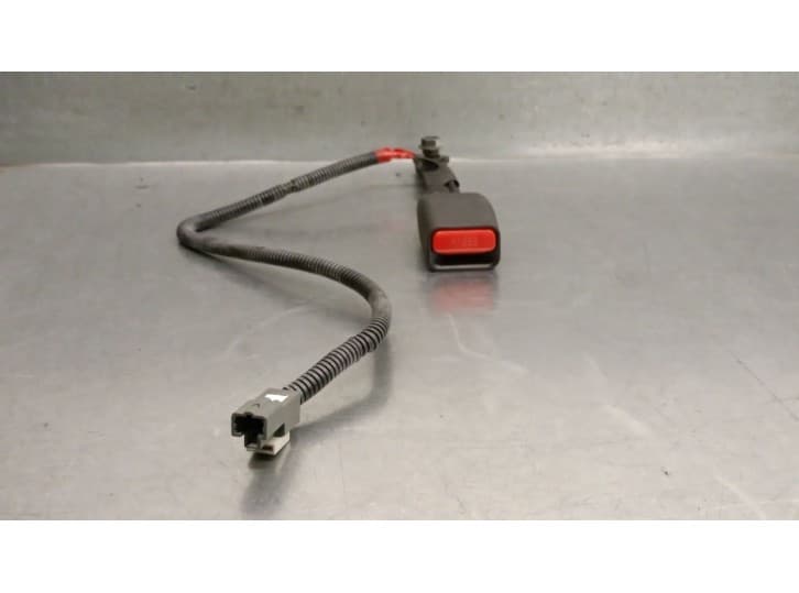 Recambio de enganche cinturon delantero izquierdo para kia optima (fsgds6b) 1.7 crdi referencia OEM IAM 888402T001VA 888402T001V