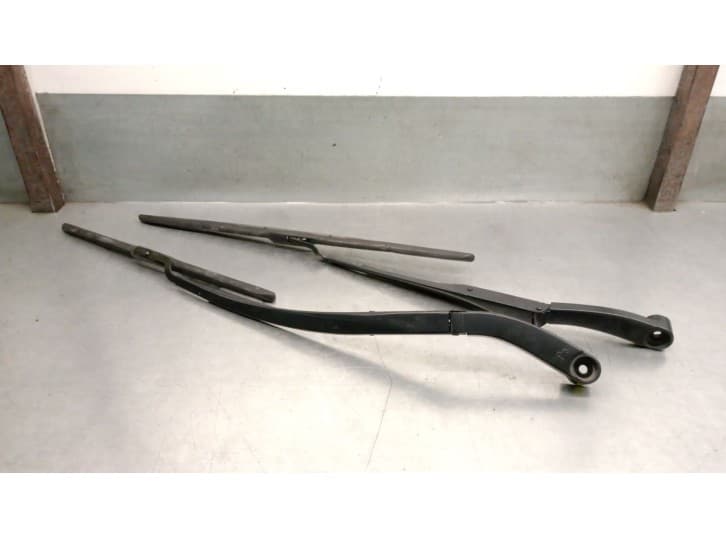 Recambio de brazo limpia delantero derecho para kia optima (fsgds6b) 1.7 crdi referencia OEM IAM 983112T110 983112T110