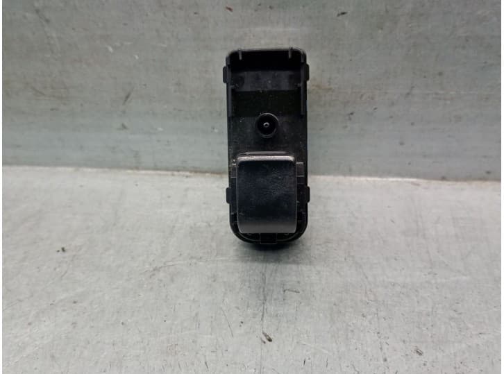 Recambio de mando elevalunas delantero derecho para mazda cx-3 (dk) 2.0 skyactiv-g (dk5w, dk6w) referencia OEM IAM D09H66370 D09