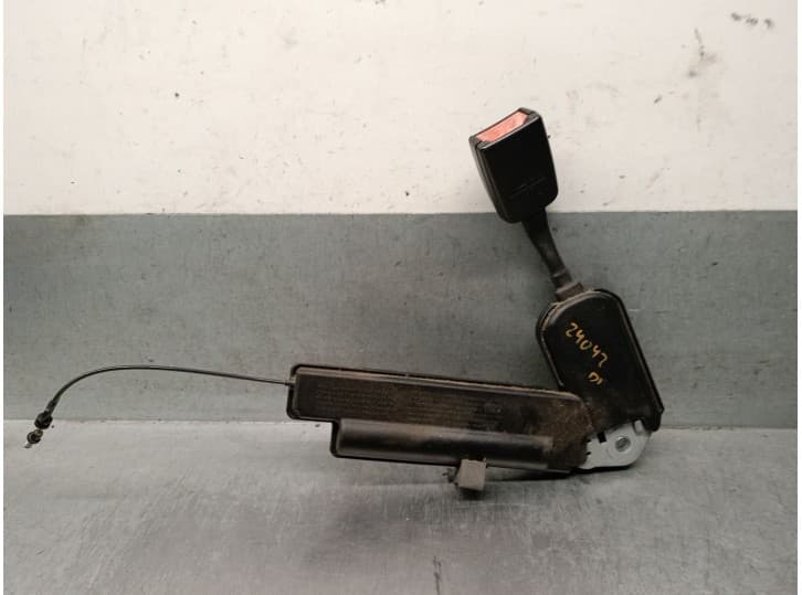 Recambio de pretensor airbag delantero izquierdo para ford mondeo i sedán (gbp) 2.0 i 16v 4x4 referencia OEM IAM 6841577 6841577