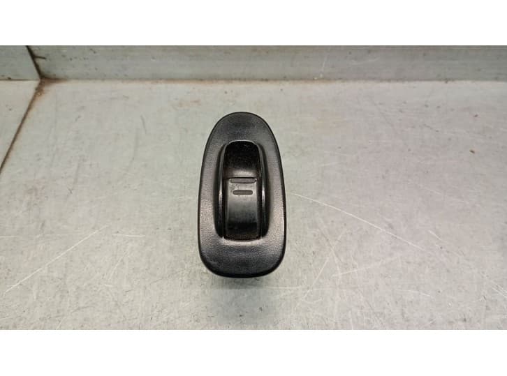 Recambio de mando elevalunas trasero izquierdo para kia shuma i (fb) 1.5 i 16v referencia OEM IAM BF