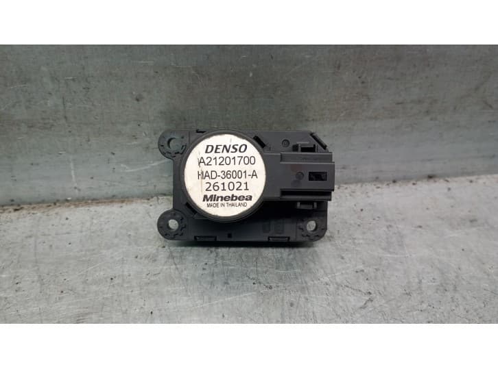 Recambio de motor apertura trampillas climatizador para nissan nv400 furgoneta (x62, x62b) dci 135 referencia OEM IAM A21201700