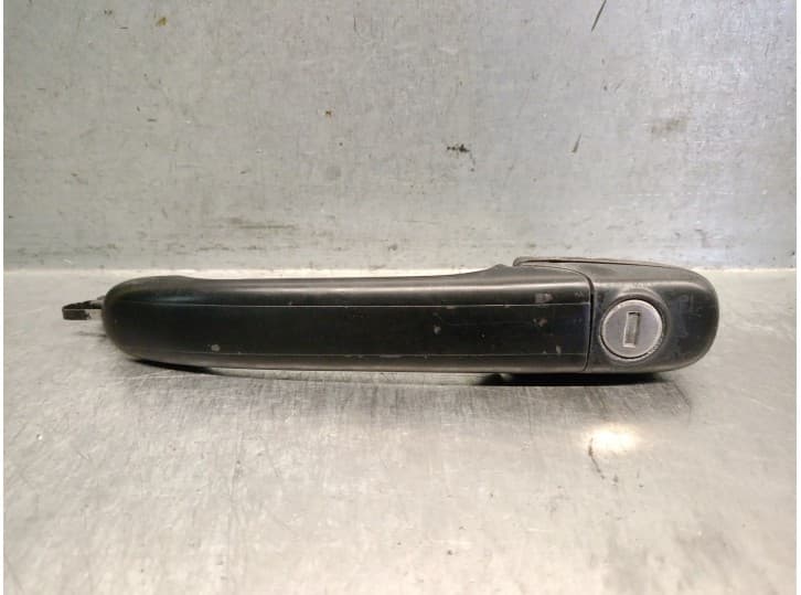 Recambio de maneta exterior delantera derecha para volkswagen polo (6n2) 1.4 referencia OEM IAM 6N0837207B 6N0837207B