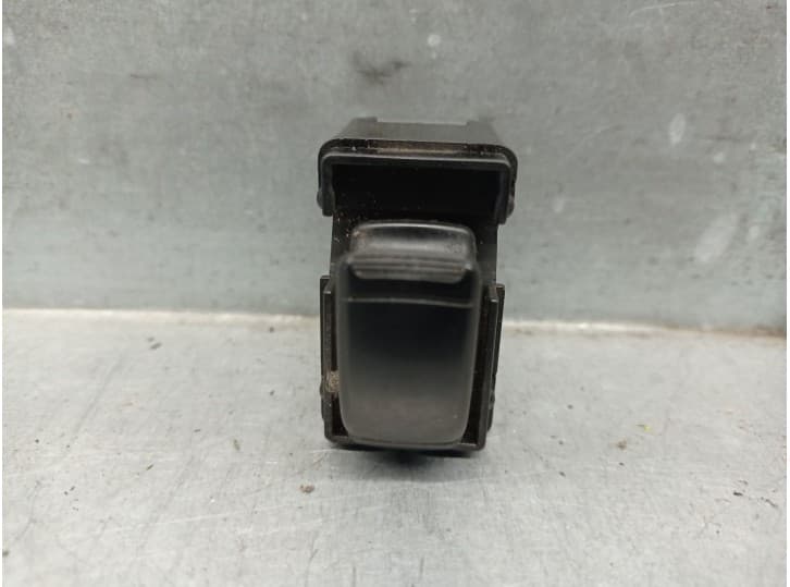 Recambio de mando elevalunas trasero izquierdo para daewoo lacetti hatchback (klan) 1.6 referencia OEM IAM 621W04790