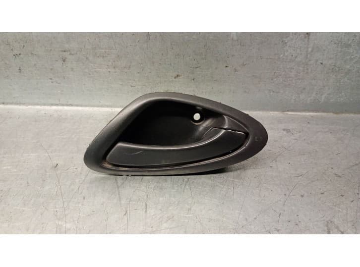 Recambio de maneta interior delantera derecha para honda jazz ii (gd_, ge3, ge2) 1.2 i-dsi (gd5, ge2) referencia OEM IAM 72120SA