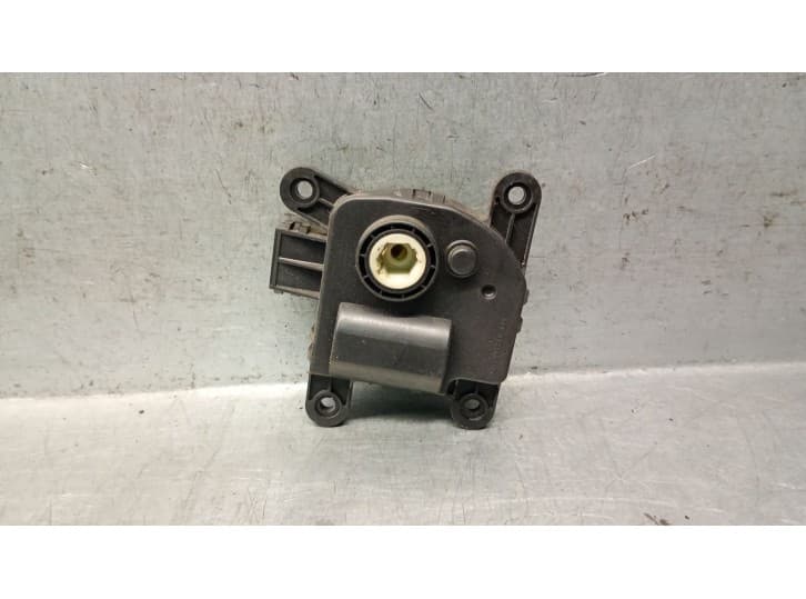 Recambio de motor apertura trampillas climatizador para hyundai veloster (fs) 1.6 gdi referencia OEM IAM H400730880 971571JAA0