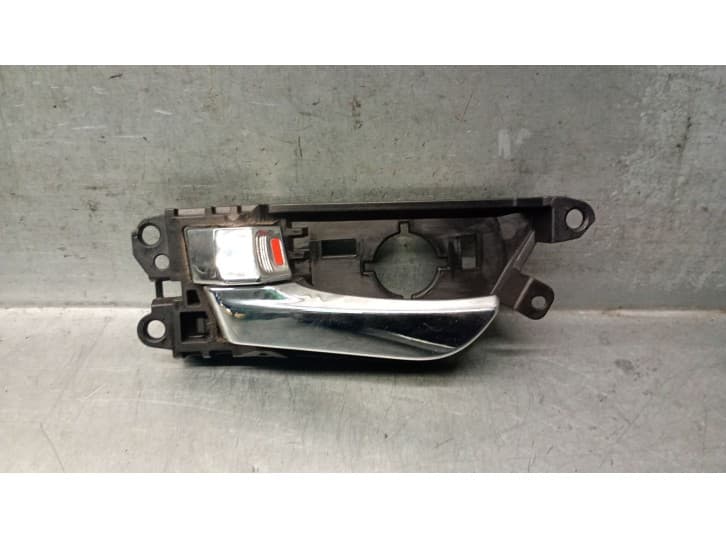 Recambio de maneta interior delantera izquierda para hyundai veloster (fs) 1.6 gdi referencia OEM IAM 826112V0004X 826112V0004X