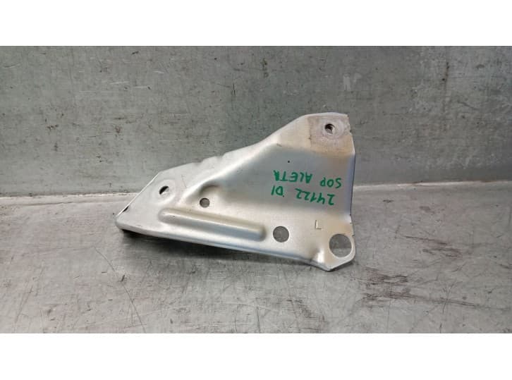 Recambio de soporte aleta delantera izquierda para hyundai veloster (fs) 1.6 gdi referencia OEM IAM 645772V010 645772V010