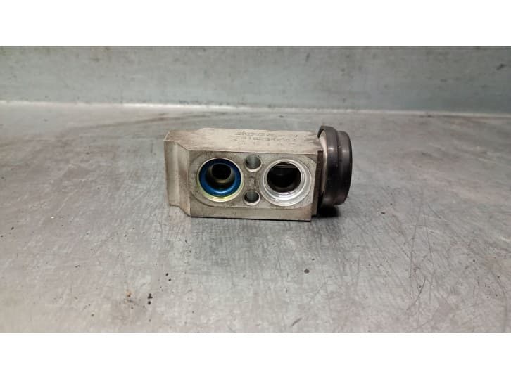 Recambio de valvula expansion para hyundai veloster (fs) 1.6 gdi referencia OEM IAM T416230541