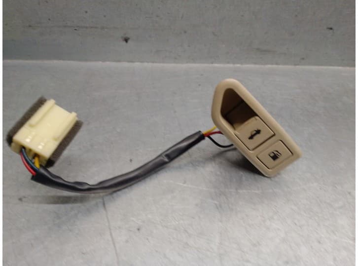 Recambio de interruptor para hyundai sonata v (nf) 2.0 crdi referencia OEM IAM 935553K500 935553K500