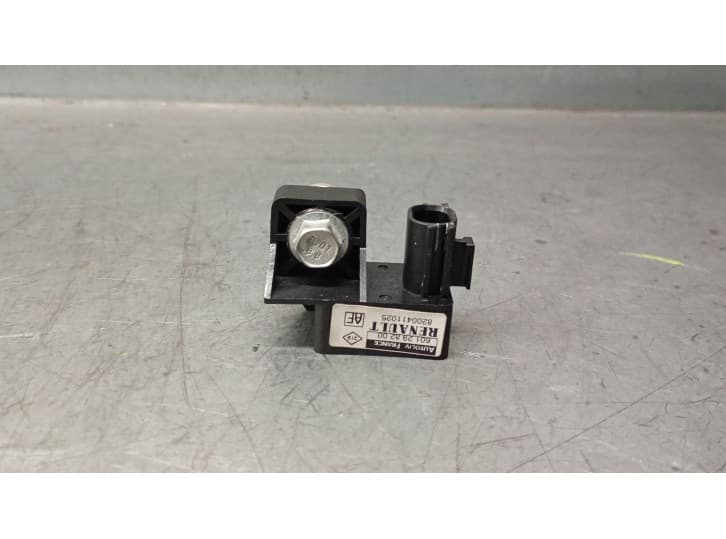Recambio de sensor impacto para renault grand scénic ii (jm0/1_) 1.9 dci (jm0g, jm12, jm1g, jm2c) referencia OEM IAM 8200411025