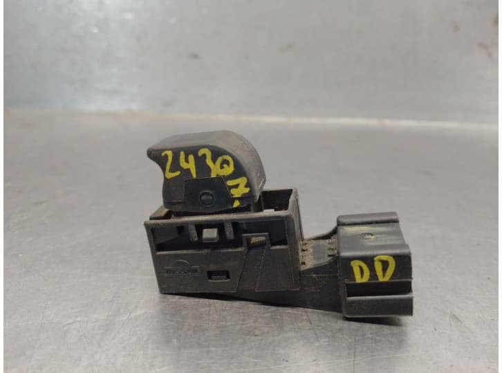 Recambio de mando elevalunas delantero derecho para nissan primera hatchback (p11) 2.0 td referencia OEM IAM 254112F000 254112F0