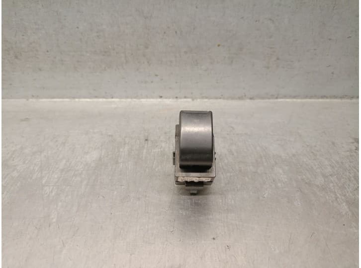 Recambio de mando elevalunas delantero derecho para toyota avensis sedán (_t25_) 2.2 d-4d (adt251_) referencia OEM IAM 848100505