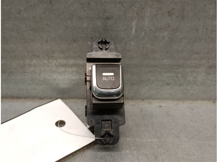 Recambio de mando elevalunas delantero derecho para kia carens iv 1.7 crdi referencia OEM IAM 93575A4020 93575A4020CA