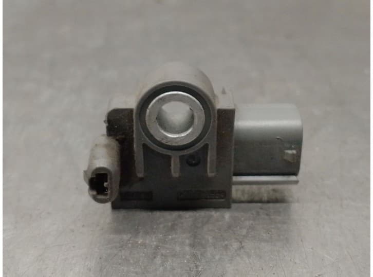 Recambio de sensor impacto para kia sorento iii (um) 2.2 crdi 4wd referencia OEM IAM 95920B4000