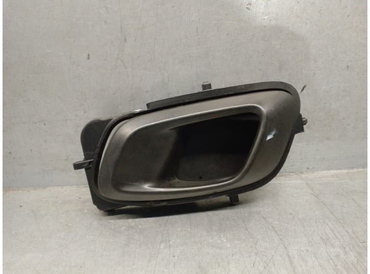 Recambio de maneta interior delantera izquierda para hyundai bayon (bc3) 1.2 mpi referencia OEM IAM 82610Q00004X 82610Q0000DX5