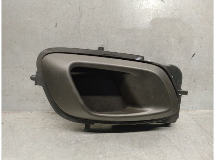 Recambio de maneta interior trasera derecha para hyundai bayon (bc3) 1.2 mpi referencia OEM IAM 82620Q00004X 82620Q0000DX5