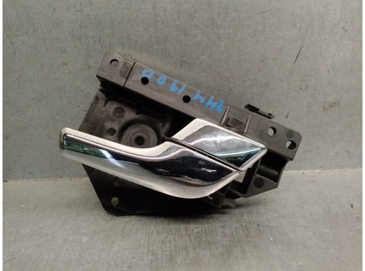 Recambio de maneta interior delantera derecha para jaguar xf i (x250) 2.7 d referencia OEM IAM 8X2322600AD 8X2322600AC