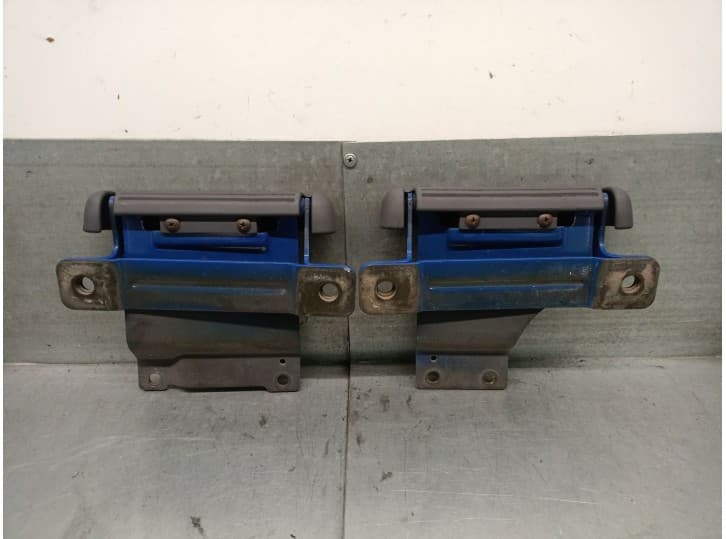 Recambio de bisagra capot para nissan atleon 120 3.0 referencia OEM IAM 654509X400 65400LA20A