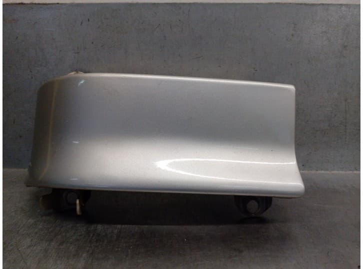 Recambio de molduras traseras para skoda felicia ii station wagon (6u5) 1.6 referencia OEM IAM 6U0813295 6U0813295