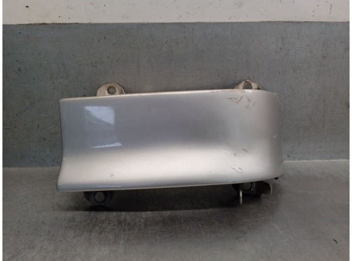 Recambio de molduras traseras para skoda felicia ii station wagon (6u5) 1.6 referencia OEM IAM 6U0813296 6U0813296