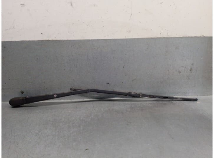 Recambio de brazo limpia trasero para skoda felicia ii station wagon (6u5) 1.6 referencia OEM IAM 6U0955704A 6U0955704A