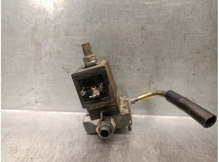 Recambio de electrovalvula vacio para nissan atleon 120 3.0 referencia OEM IAM 19810D6201