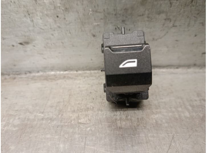 Recambio de mando elevalunas delantero derecho para bmw 2 active tourer (u06) 220i mild hybrid referencia OEM IAM 5A2BCB5 61315A