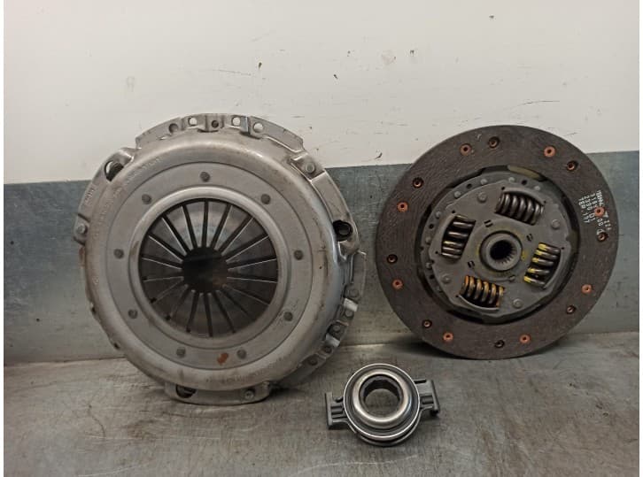 Recambio de kit embrague para fiat ducato bus 2.5 diesel referencia OEM IAM 123012310 123012310 LUK