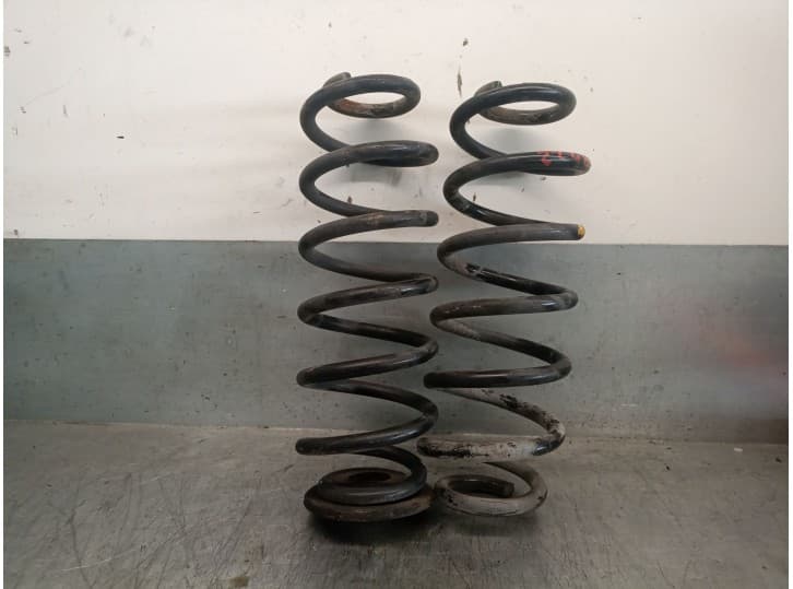 Recambio de muelle amortiguacion para toyota avensis sedán (_t25_) 2.0 d-4d (cdt250_) referencia OEM IAM 4813105710 4813105710