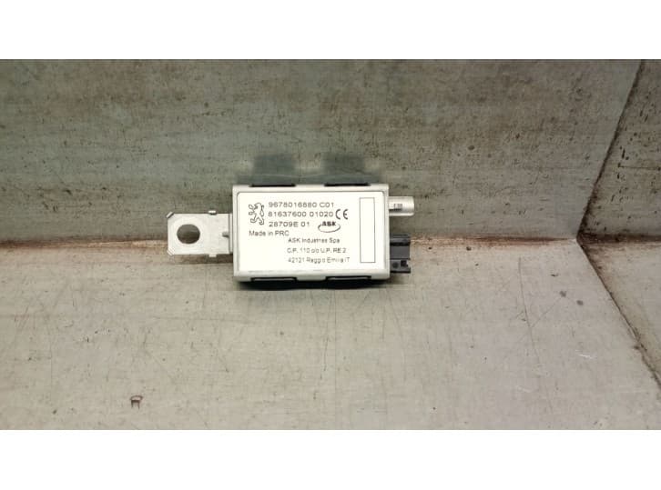 Recambio de antena para peugeot 508 ii (fb_, fh_, f3_) 2.0 bluehdi 160 (fhehyr) referencia OEM IAM 9678016880 9678016880