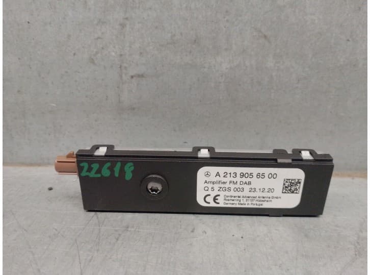Recambio de antena para mercedes-benz gla (h247) gla 200 d 4-matic (247.713) referencia OEM IAM A2139056500 A2139056500