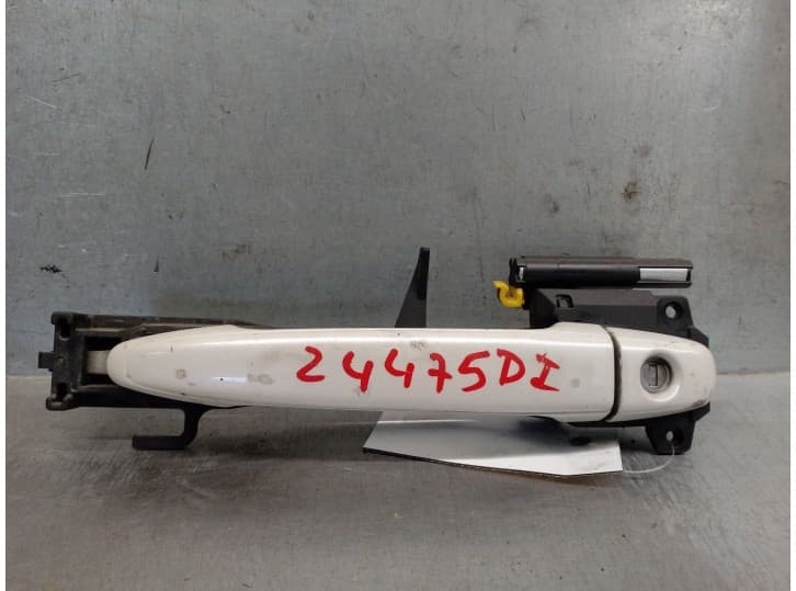 Recambio de maneta exterior delantera izquierda para subaru legacy v (bm) 2.0 d awd (bmd) referencia OEM IAM 61142FG010 61142FG0