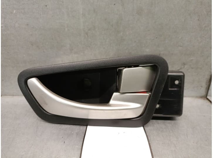 Recambio de maneta interior delantera derecha para ssangyong korando (ck) 2.0 referencia OEM IAM 7242034012LBA 7242034012LBA