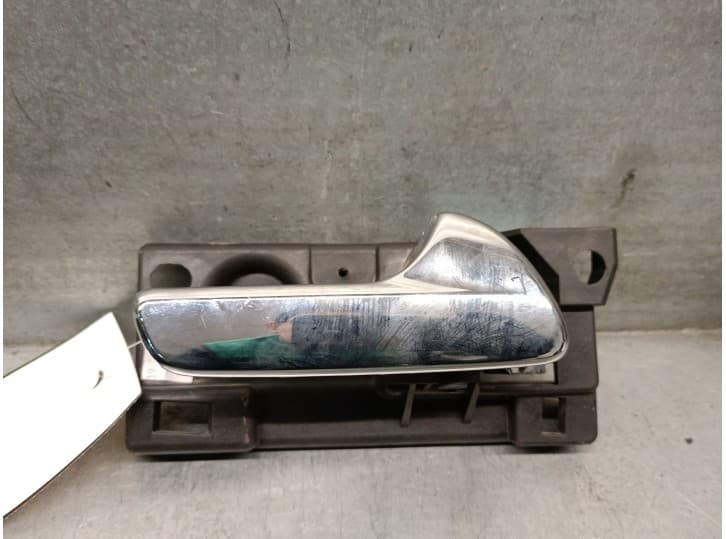 Recambio de maneta interior delantera derecha para jeep grand cherokee iv (wk, wk2) 3.6 vvt 4x4 referencia OEM IAM 68079302AB 68