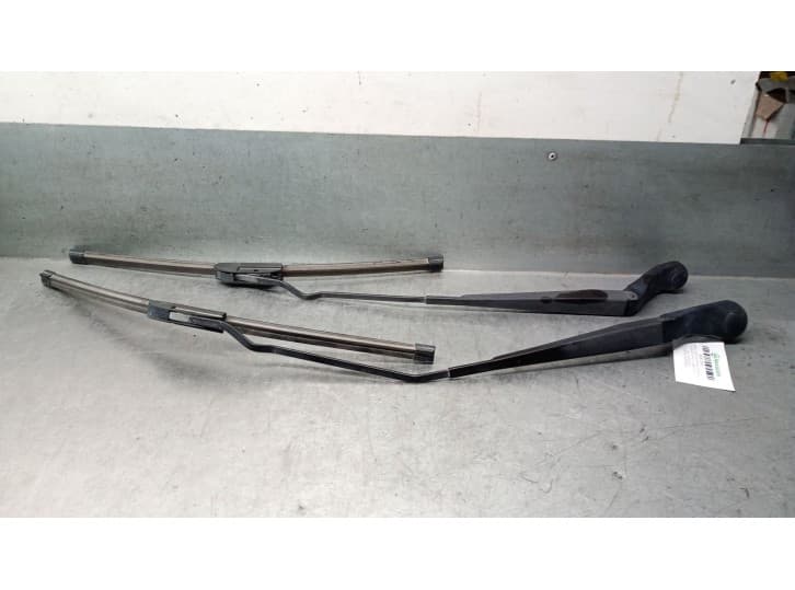 Recambio de brazo limpia delantero derecho para chrysler stratus descapotable (jx) 2.5 lx referencia OEM IAM 05288500AB 4882618