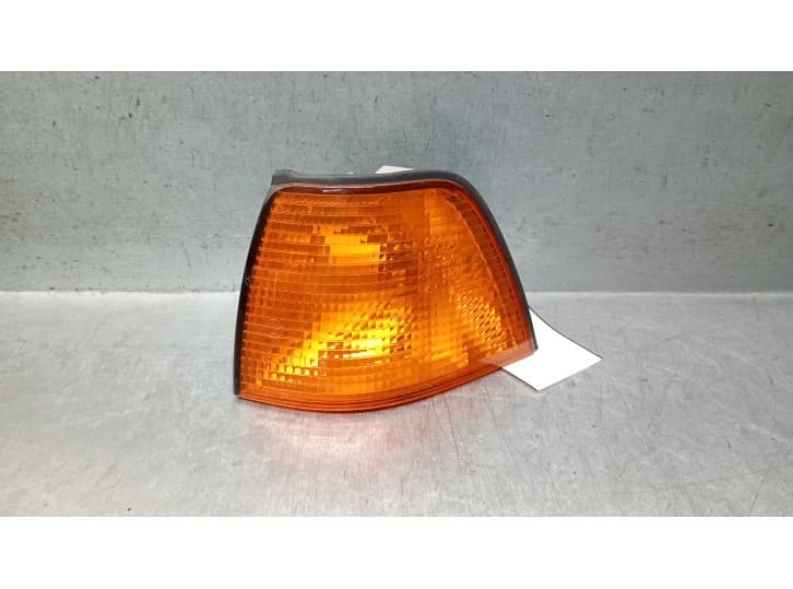 Recambio de piloto delantero izquierdo para bmw 3 compact (e36) 318 tds referencia OEM IAM 63138353277 63138353277
