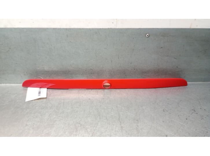 Recambio de molduras traseras para bmw 3 compact (e36) 318 tds referencia OEM IAM 51131977253 51131977253