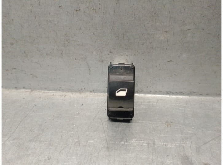 Recambio de mando elevalunas delantero derecho para opel crossland x / crossland (p17, p2qo) 1.2 (75) referencia OEM IAM 1348353