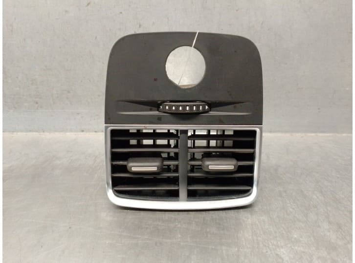 Recambio de aireador para audi a3 sportback (8va, 8vf) 1.5 tfsi referencia OEM IAM 8V0819203A 8V0819203A