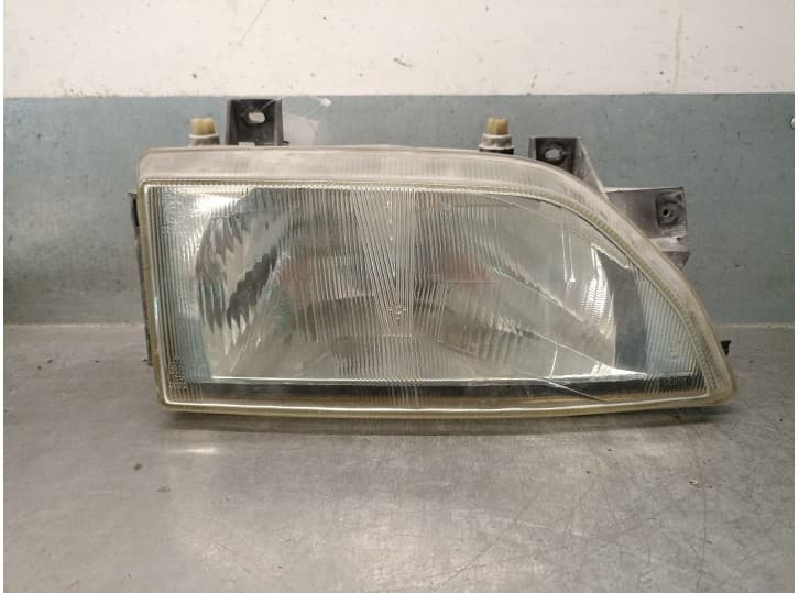 Recambio de faro derecho para ford escort v (aal, abl) 1.6 i 16v referencia OEM IAM 97AX13005JA 1058198 67618989