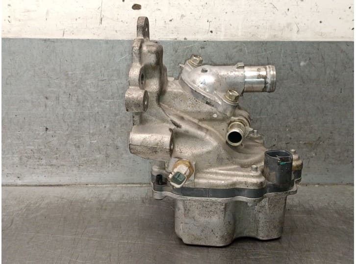 Recambio de bomba agua para renault arkana i (lcm_, ldn_) 1.6 e-tech 145 (ldmu) referencia OEM IAM 110614PMOA