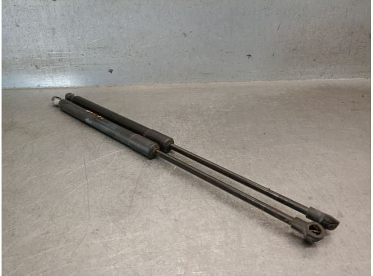 Recambio de amortiguadores maletero / porton para toyota avensis station wagon (_t25_) 2.4 (azt251_) referencia OEM IAM 68960050