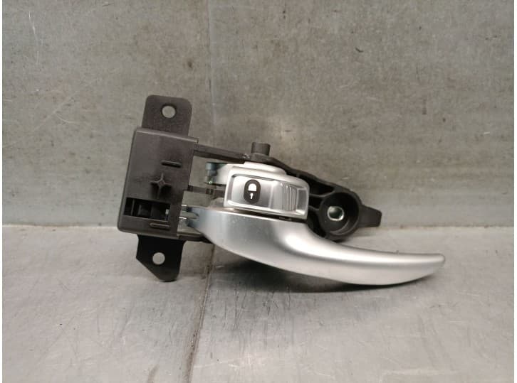 Recambio de maneta interior trasera izquierda para jeep renegade suv (bu, b1, bv) 1.6 crd referencia OEM IAM 5XA47SLUAA 5XA47SLU