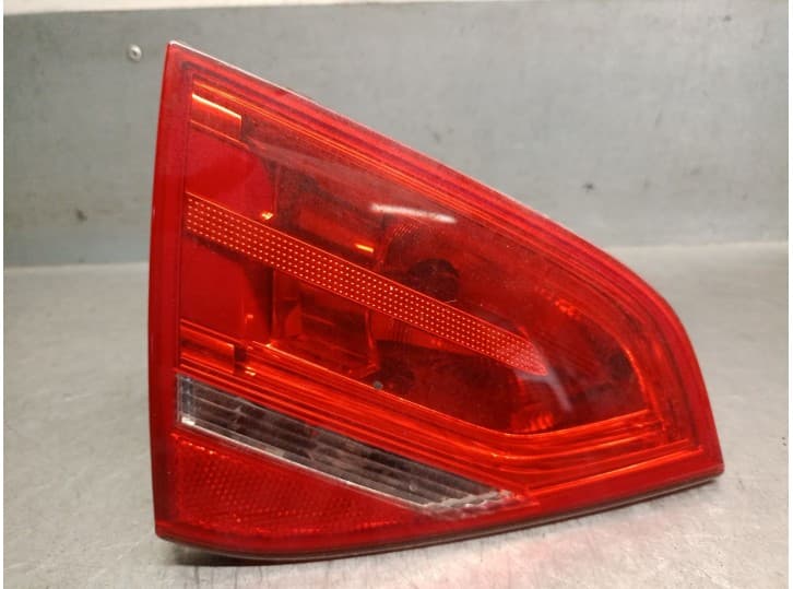 Recambio de piloto trasero porton izquierdo para audi a3 descapotable (8p7) 1.6 tdi referencia OEM IAM 8P7945093 8P7945093