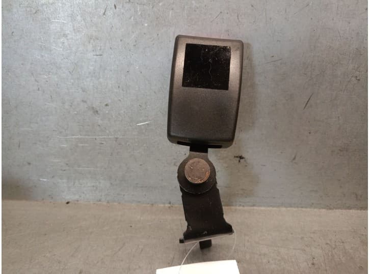 Recambio de enganche cinturon trasero izquierdo para bmw x6 (e71, e72) xdrive 35 d referencia OEM IAM 7171895 72117171197